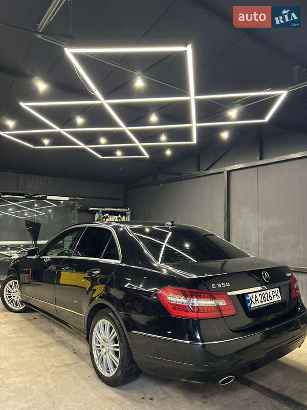 Седан Mercedes-Benz E-Class 2011 в Львові фото 7 Седан Mercedes-Benz E-Class 2011 в Львові