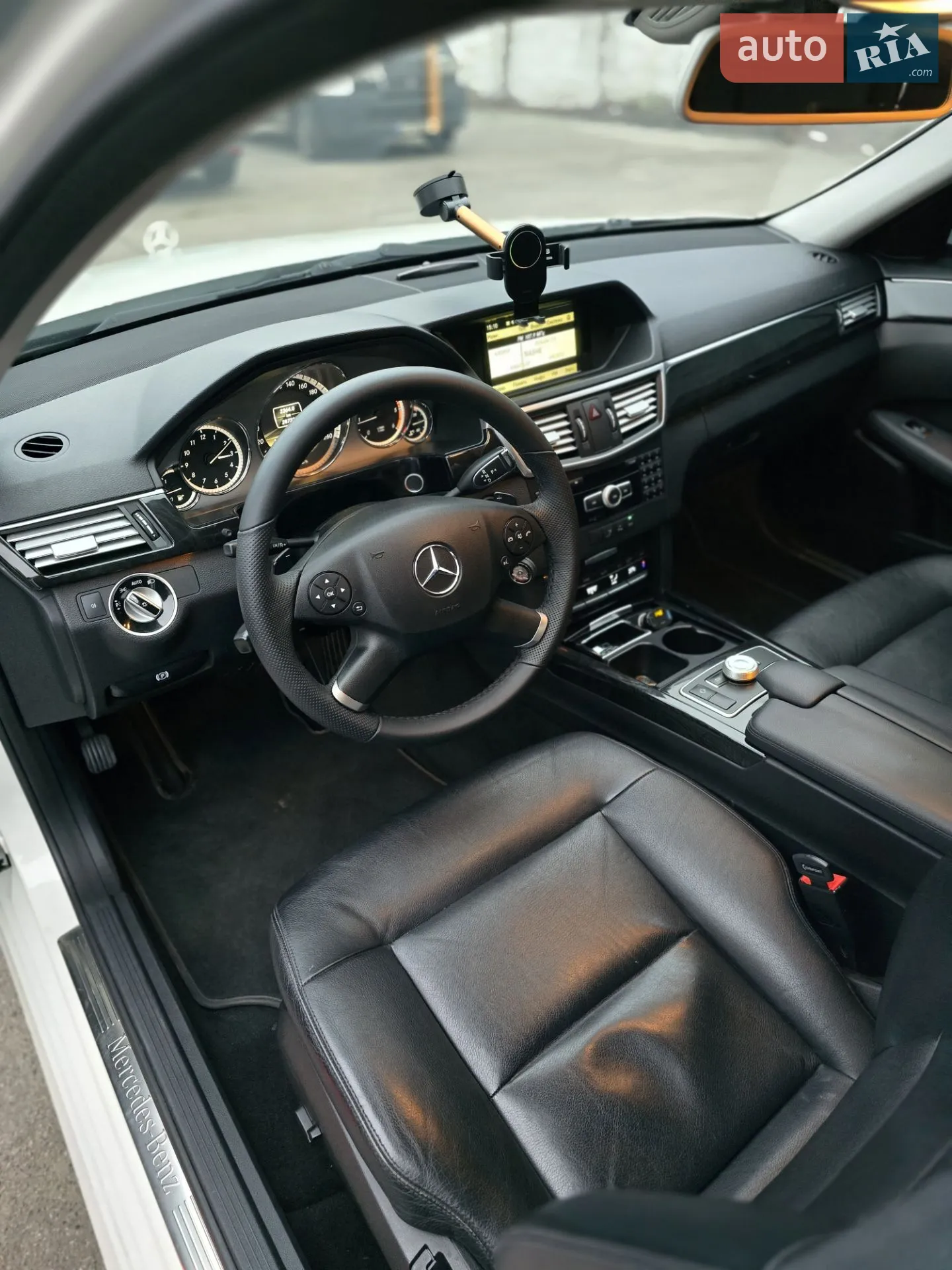 2011 Mercedes-Benz E-klasse - мініатюра 19