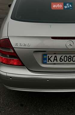 Седан Mercedes-Benz E-Class 2003 в Киеве