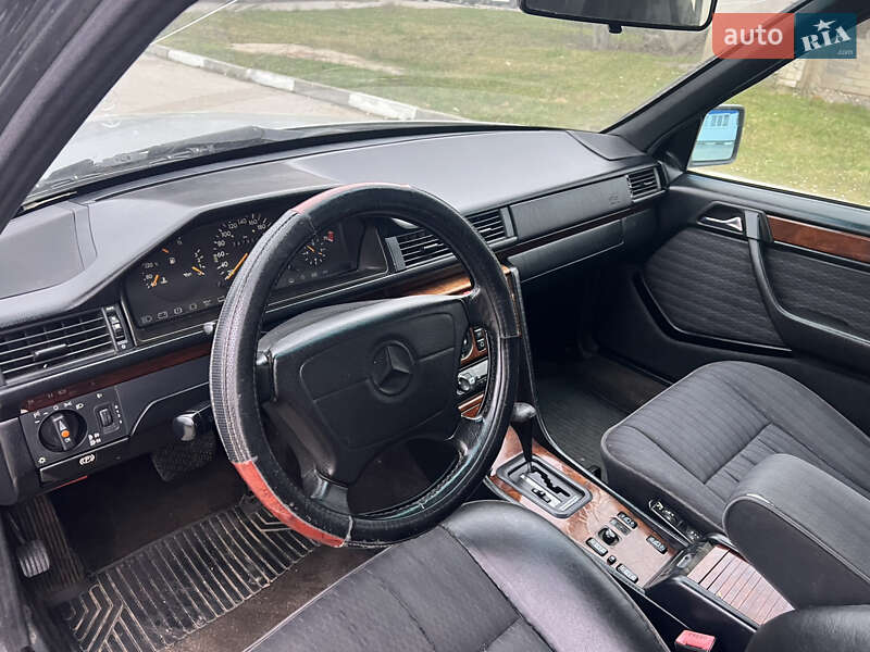 Універсал Mercedes-Benz E-Class 1993 в Богуславі