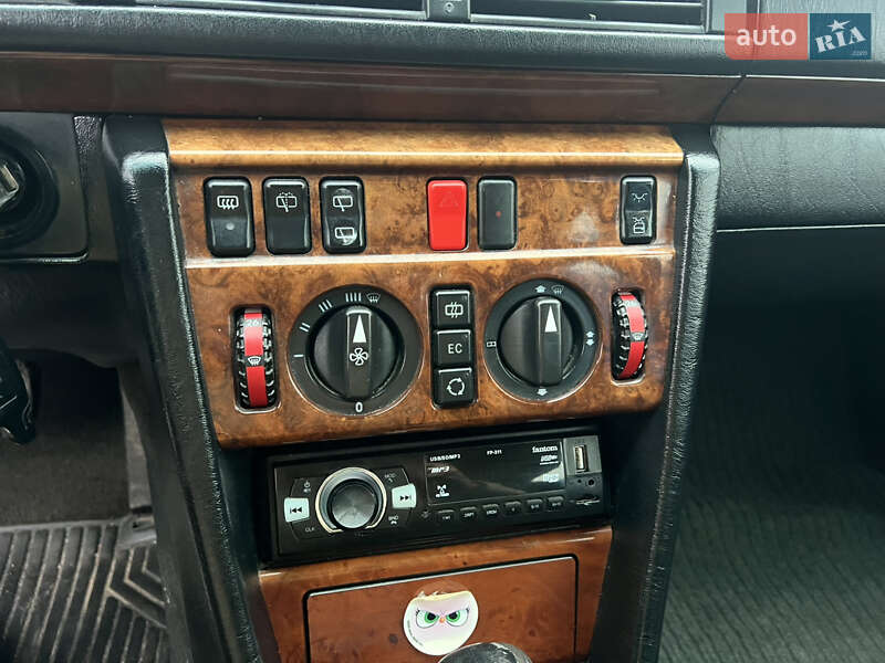 Універсал Mercedes-Benz E-Class 1993 в Богуславі