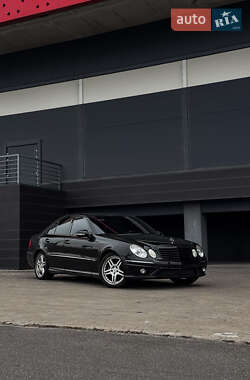 Седан Mercedes-Benz E-Class 2007 в Киеве