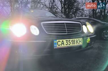 Седан Mercedes-Benz E-Class 2002 в Черкасах