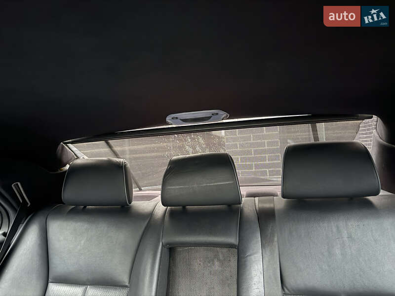 Седан Mercedes-Benz E-Class 2001 в Києві