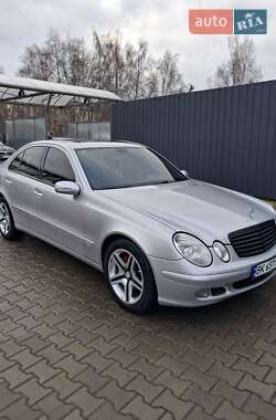 Седан Mercedes-Benz E-Class 2002 в Житомирі