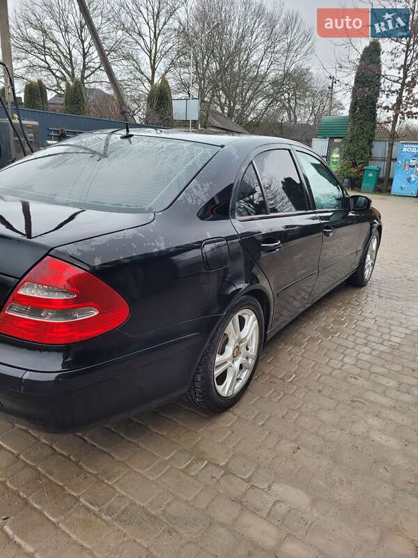 Седан Mercedes-Benz E-Class 2003 в Борщеві