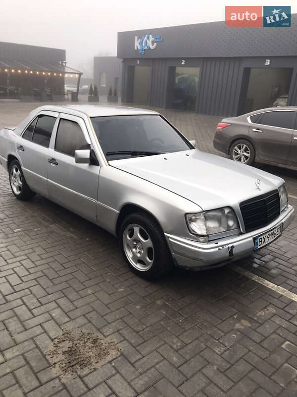 Седан Mercedes-Benz E-Class 1993 в Каменец-Подольском