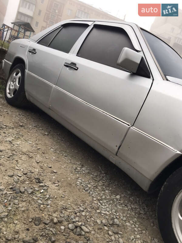 Седан Mercedes-Benz E-Class 1993 в Каменец-Подольском