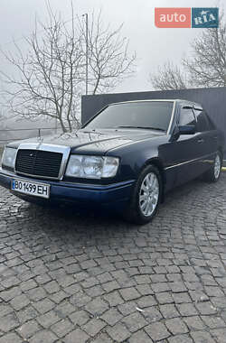 Седан Mercedes-Benz E-Class 1992 в Тернополі