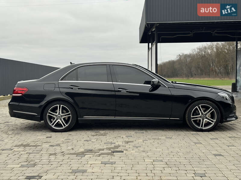Седан Mercedes-Benz E-Class 2013 в Виннице