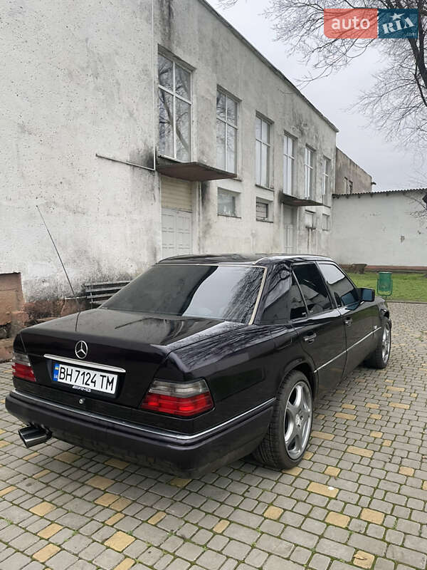 Седан Mercedes-Benz E-Class 1993 в Сарате