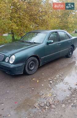 Седан Mercedes-Benz E-Class 1999 в Калуше