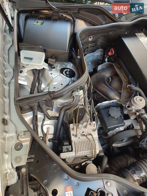 Седан Mercedes-Benz E-Class 2003 в Києві