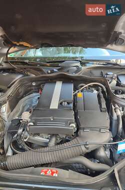 Седан Mercedes-Benz E-Class 2003 в Киеве
