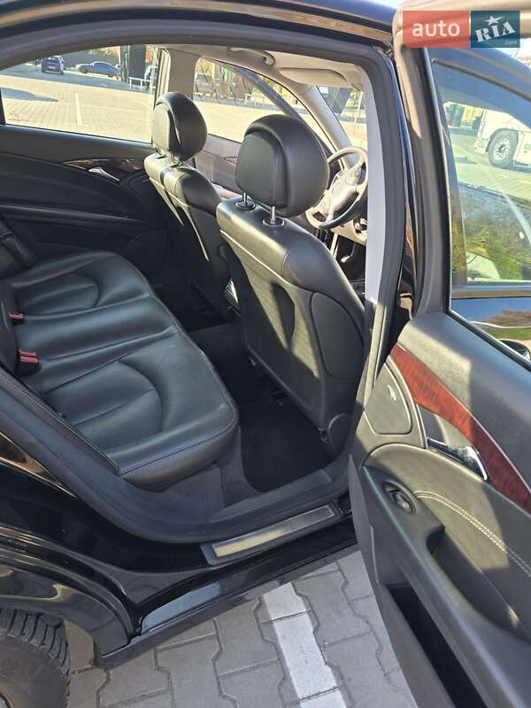 Седан Mercedes-Benz E-Class 2005 в Миколаєві