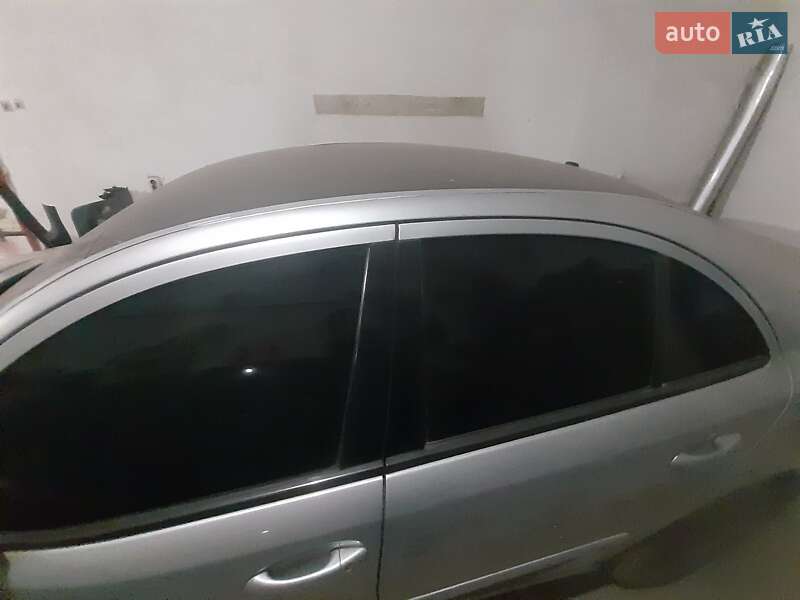 Седан Mercedes-Benz E-Class 2005 в Львові