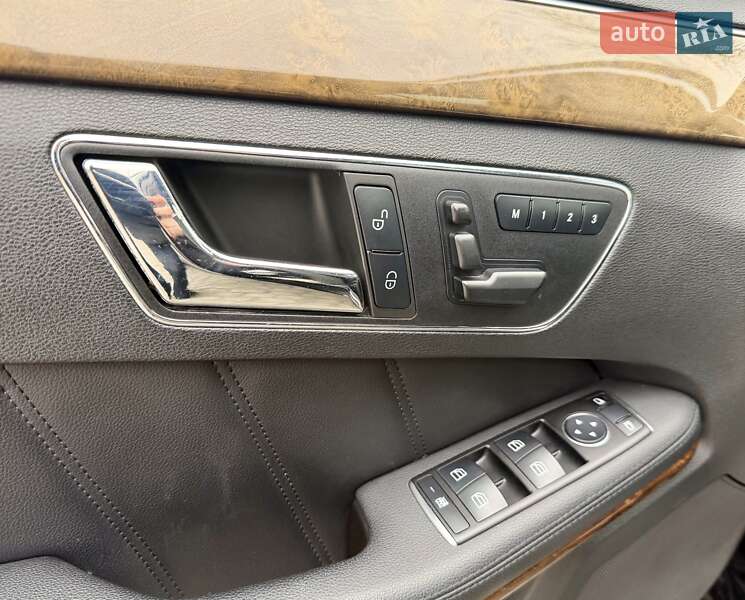 Седан Mercedes-Benz E-Class 2010 в Києві