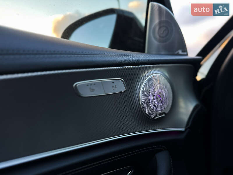 Седан Mercedes-Benz E-Class 2016 в Києві