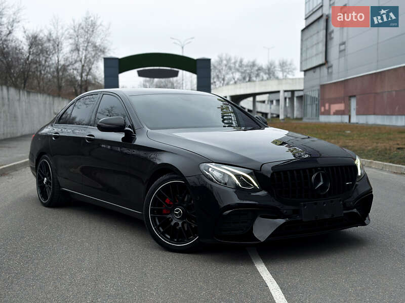 Седан Mercedes-Benz E-Class 2016 в Києві