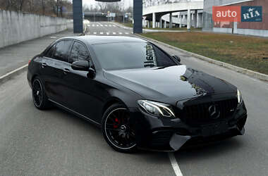 Седан Mercedes-Benz E-Class 2016 в Києві