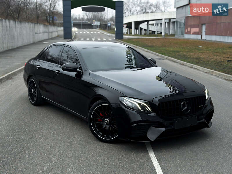 Mercedes-Benz E-Class 2016