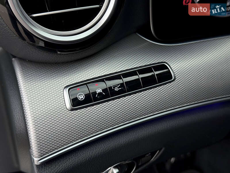 Седан Mercedes-Benz E-Class 2020 в Києві