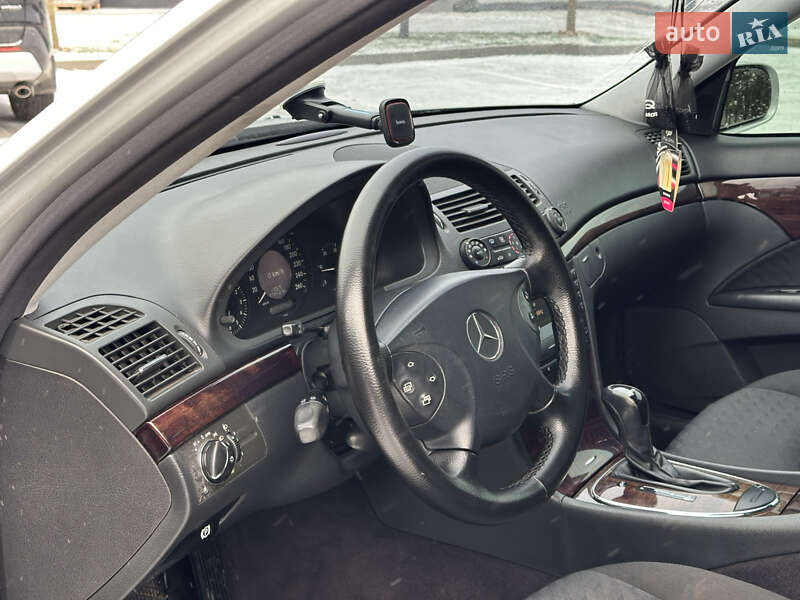 Седан Mercedes-Benz E-Class 2005 в Луцьку