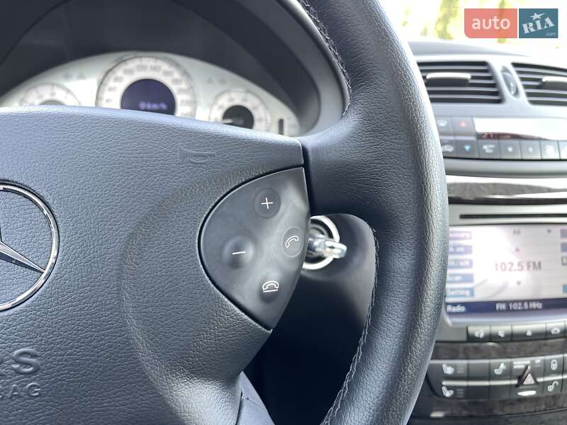 Седан Mercedes-Benz E-Class 2003 в Києві фото 39 Седан Mercedes-Benz E-Class 2003 в Києві