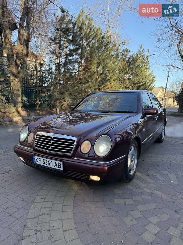 Mercedes-Benz E-Class 1997