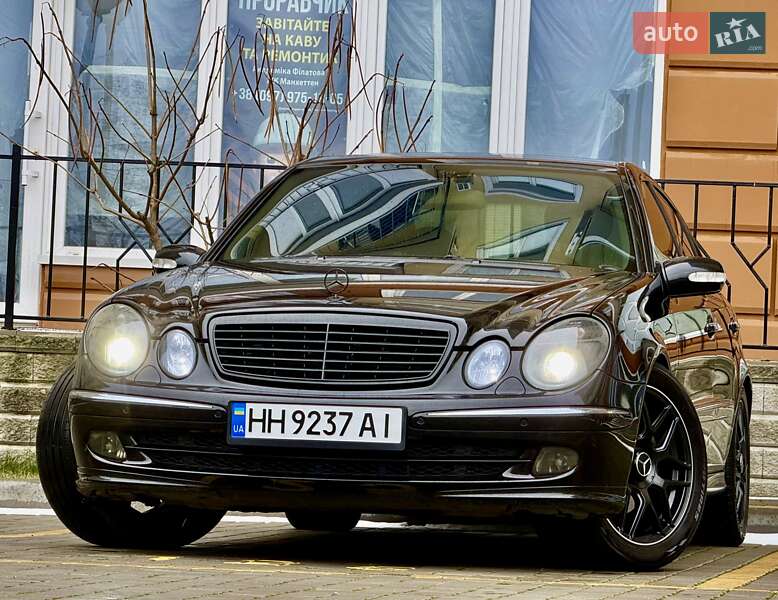 Mercedes-Benz E-Class 2005
