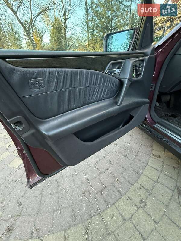 Седан Mercedes-Benz E-Class 1997 в Запорожье