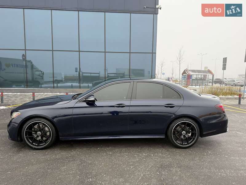 Седан Mercedes-Benz E-Class 2017 в Львові