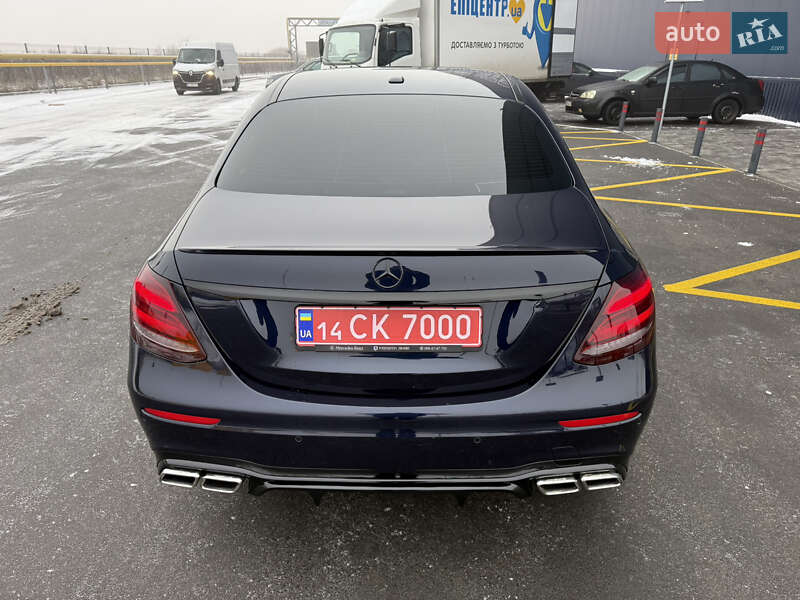 Седан Mercedes-Benz E-Class 2017 в Львові