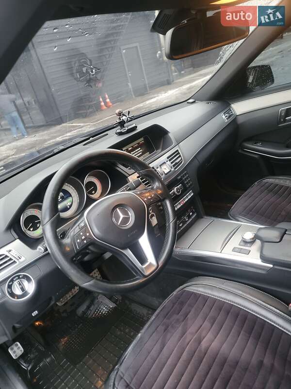 Універсал Mercedes-Benz E-Class 2014 в Звягелі