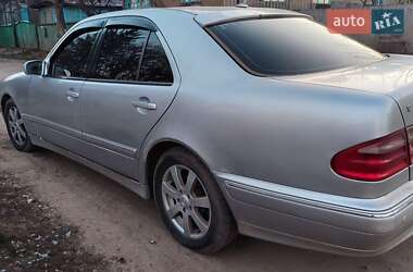 Седан Mercedes-Benz E-Class 2001 в Піщанці