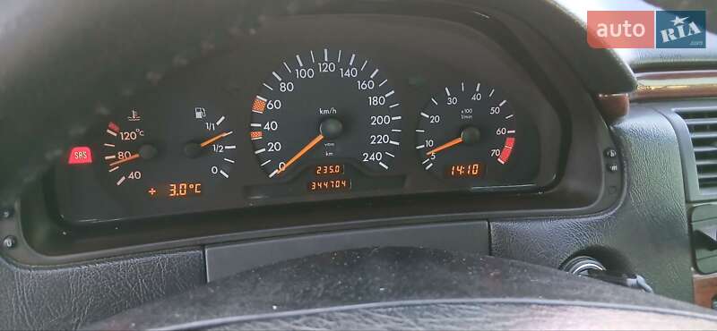 Седан Mercedes-Benz E-Class 1996 в Бориславе