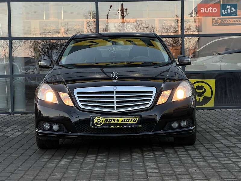 Седан Mercedes-Benz E-Class 2010 в Івано-Франківську