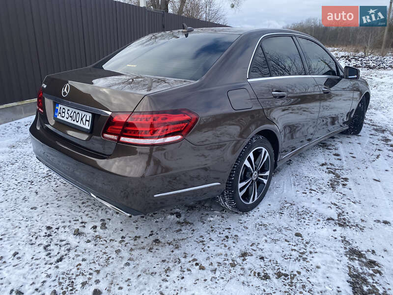 Седан Mercedes-Benz E-Class 2015 в Літині