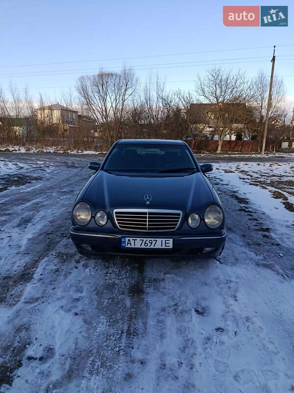 Седан Mercedes-Benz E-Class 2001 в Коломые