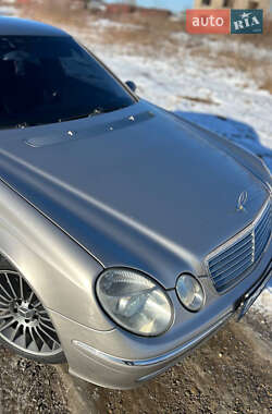 Седан Mercedes-Benz E-Class 2004 в Коломые