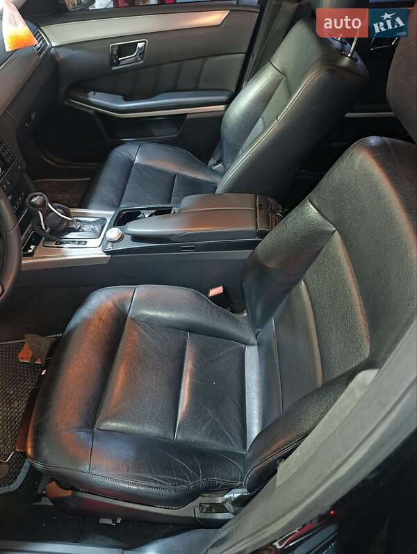 Седан Mercedes-Benz E-Class 2009 в Луцке