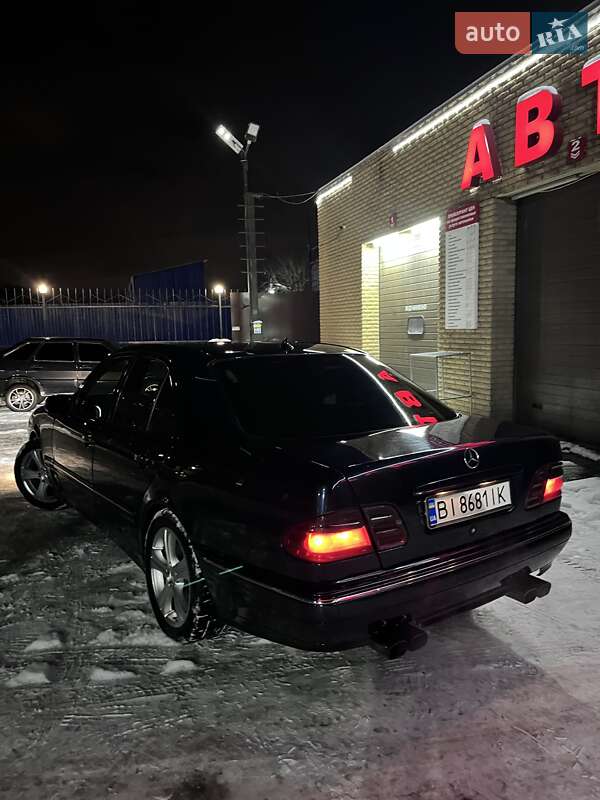 Седан Mercedes-Benz E-Class 2000 в Запоріжжі