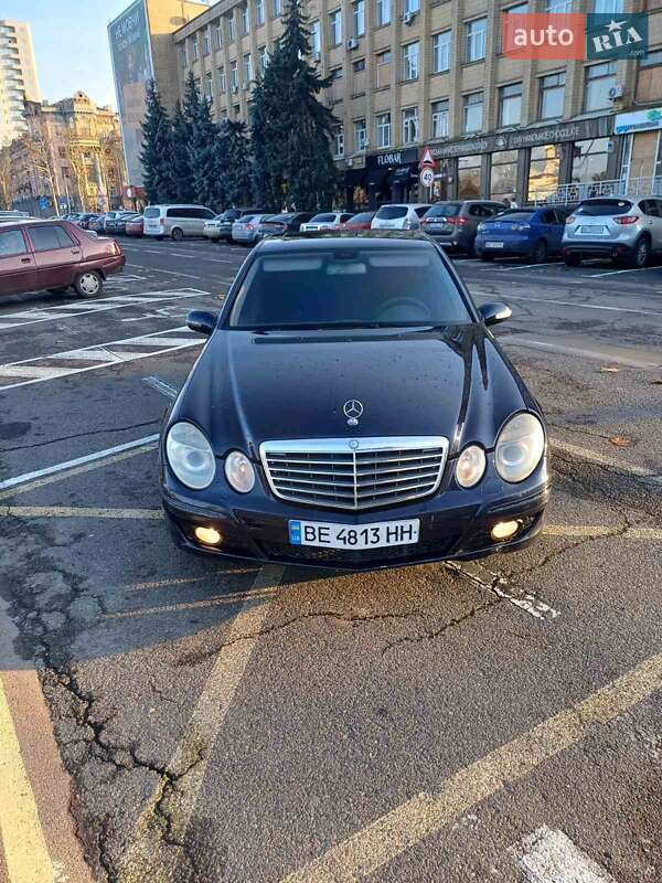 Mercedes-Benz E-Class 2002