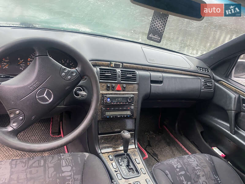 Седан Mercedes-Benz E-Class 1998 в Ковелі