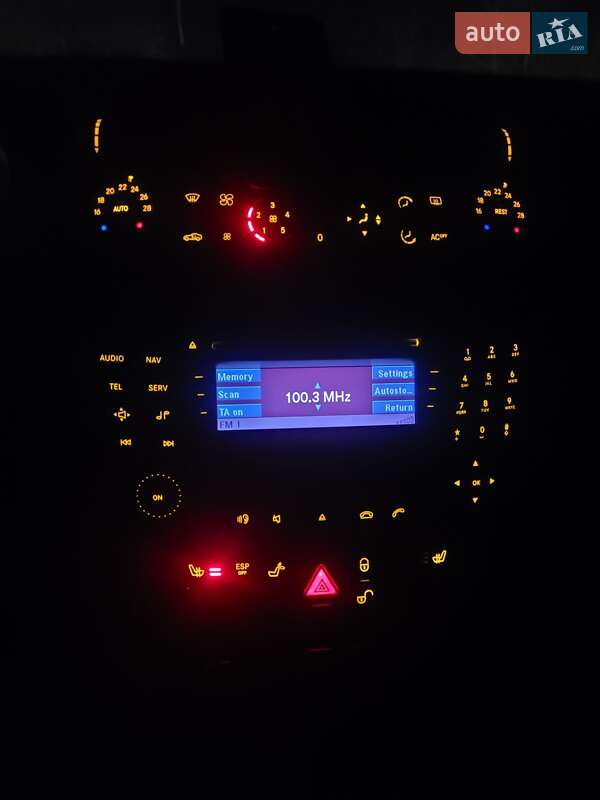 Седан Mercedes-Benz E-Class 2003 в Борщеві