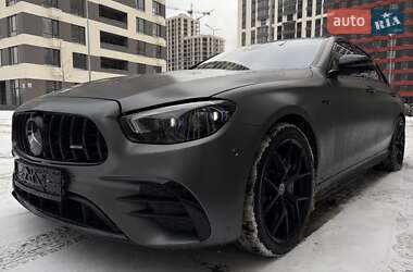 Седан Mercedes-Benz E-Class 2022 в Киеве