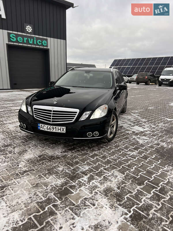 Mercedes-Benz E-Class 2010