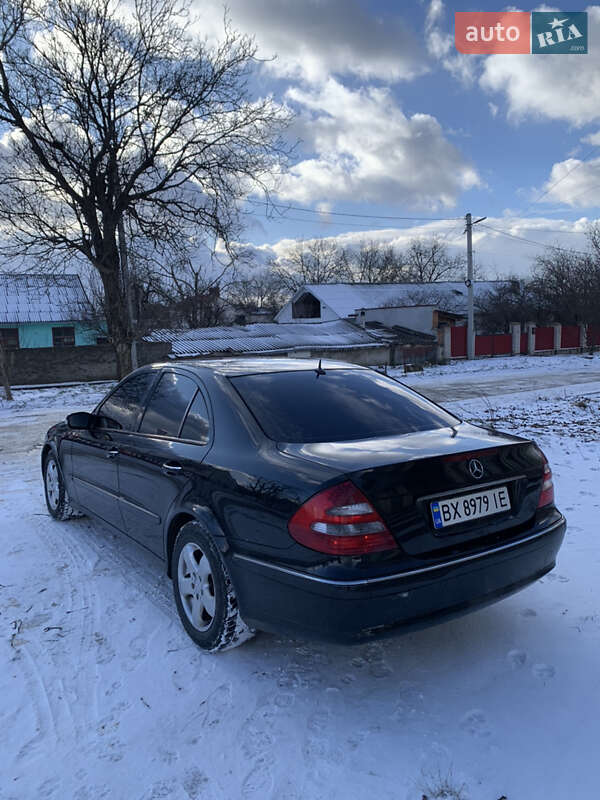 Mercedes-Benz E-Class 2003