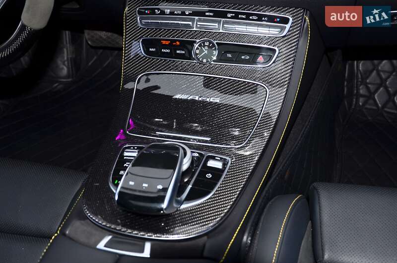 Седан Mercedes-Benz E-Class 2019 в Києві