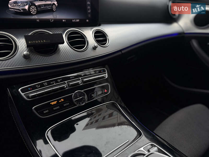 Універсал Mercedes-Benz E-Class 2017 в Івано-Франківську